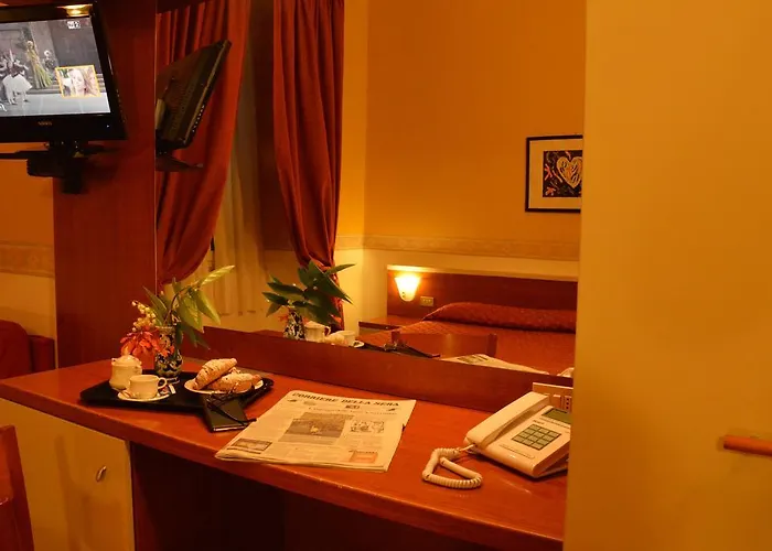 La Spezia hotels near Museo Del Sigillo