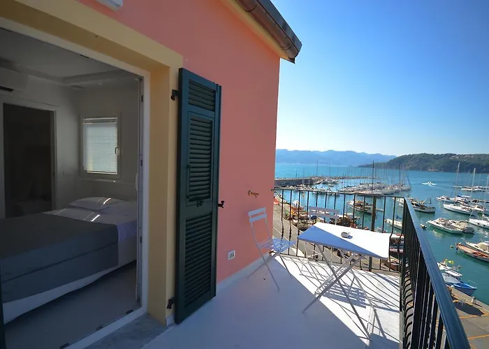 Lerici Guest Houses